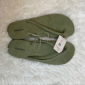 NEW! Xhilaration Size 10 Women Flip Flop Sandals
